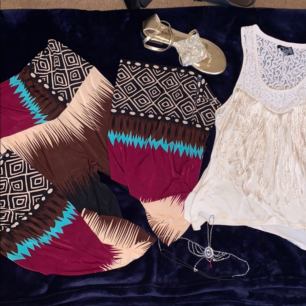 * Colorful spandex-like bellbottom pants